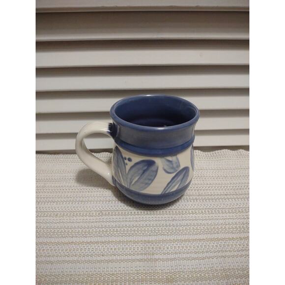 Pfaltzgraff VILLA FLORA Blue Leaf Flowers Band Stoneware Coffee Mug Cup - Picture 1 of 7
